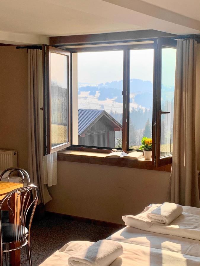 Bed and Breakfast Osrodek Wypoczynkowy U Bartka Czerwienne Esterno foto